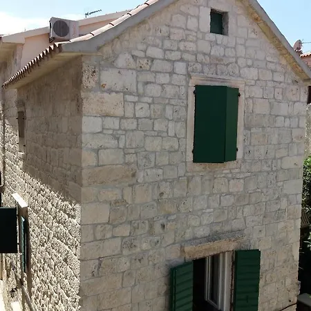 Guest house And By The Sea - 16844 Trogir